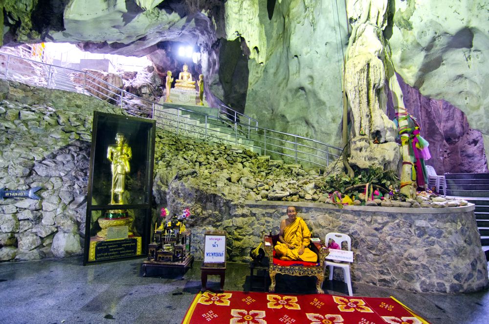THAILAND CAVES_17